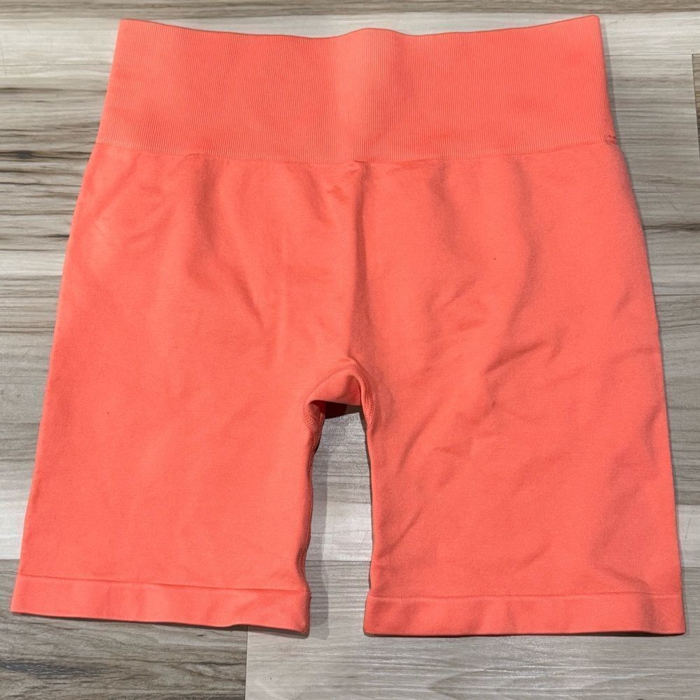 Maxxim Orange Scunch Butt Athletic Shorts Women’s Large